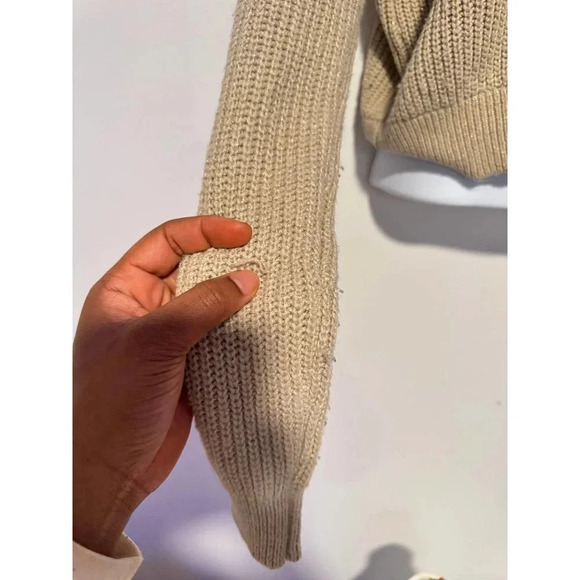 Forever 21 Cropped Sweater SIZE L - Picture 2 of 5